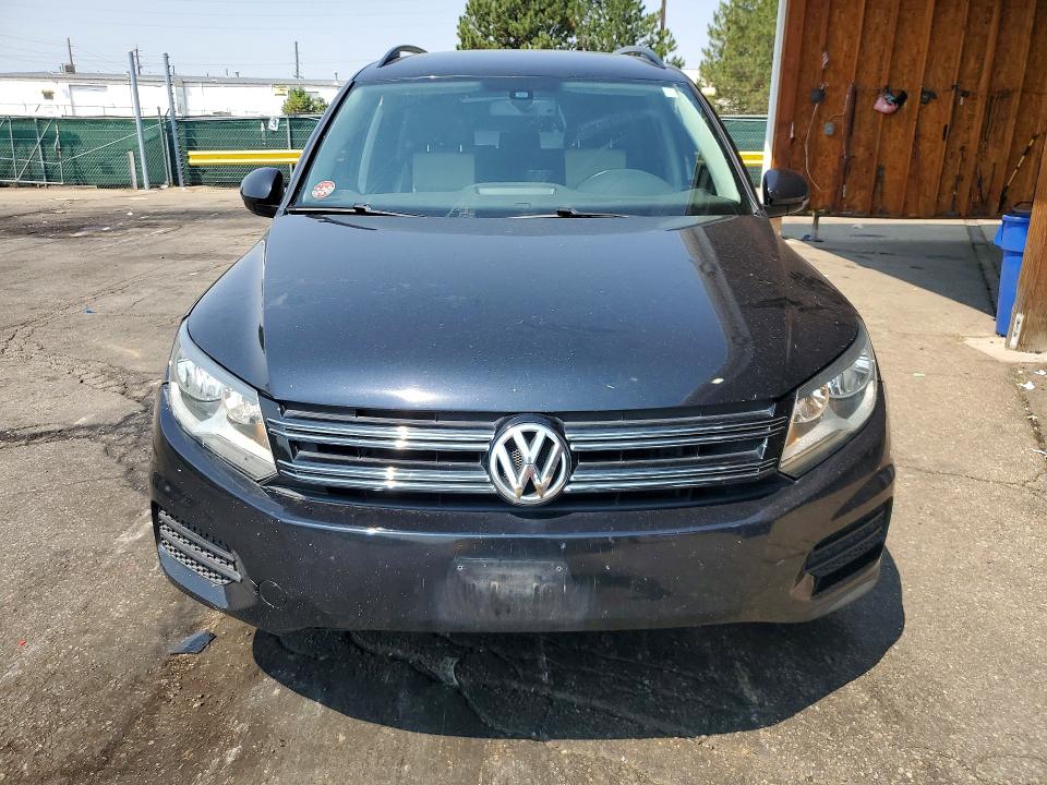 Auction sale of the 2017 Volkswagen Tiguan, vin: WVGBV7AX5HK020920, lot number: 62717236