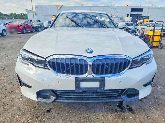 65281186 :رقم المزاد ، 3MW5R7J02M8B63311 vin ، 2021 Bmw 330xi مزاد بيع