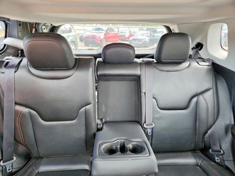 65349576 :رقم المزاد ، 3C4NJDCB7JT222241 vin ، 2018 Jeep Compass مزاد بيع