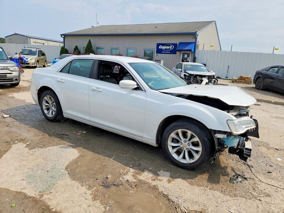 2015 Chrysler 300 მანქანა იყიდება აუქციონზე, vin: 2C3CCAAG5FH818452, აუქციონის ნომერი: 64475896