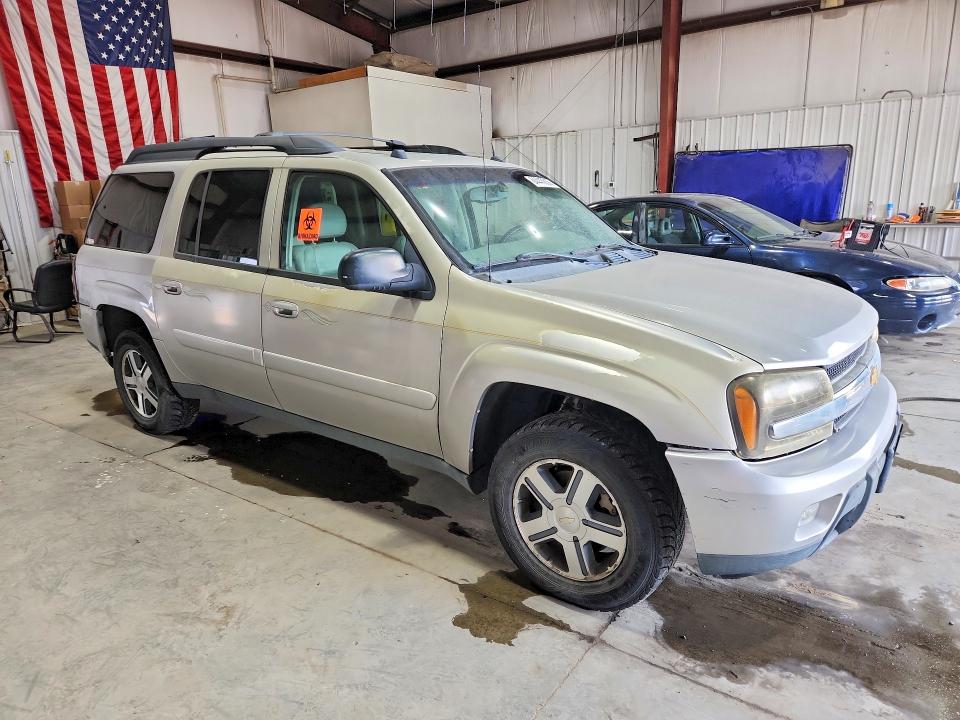 64443836 :رقم المزاد ، 1GNET16M056202359 vin ، 2005 Chevrolet Trailblazer مزاد بيع