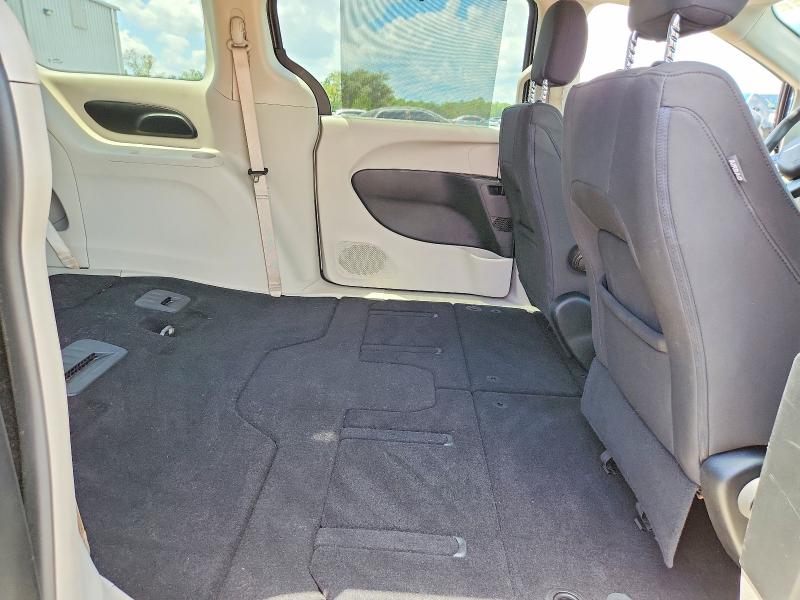 64596226 :رقم المزاد ، 2C4RC1FG1JR107008 vin ، 2018 Chrysler Pacifica مزاد بيع