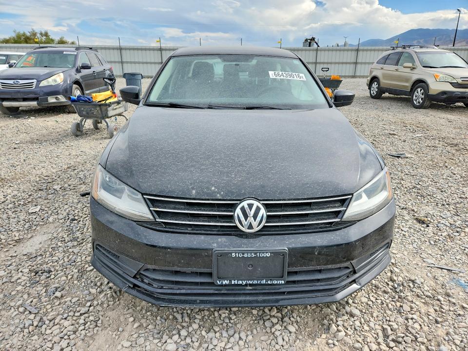 66439016 :رقم المزاد ، 3VW2B7AJ6HM349172 vin ، 2017 Volkswagen Jetta مزاد بيع