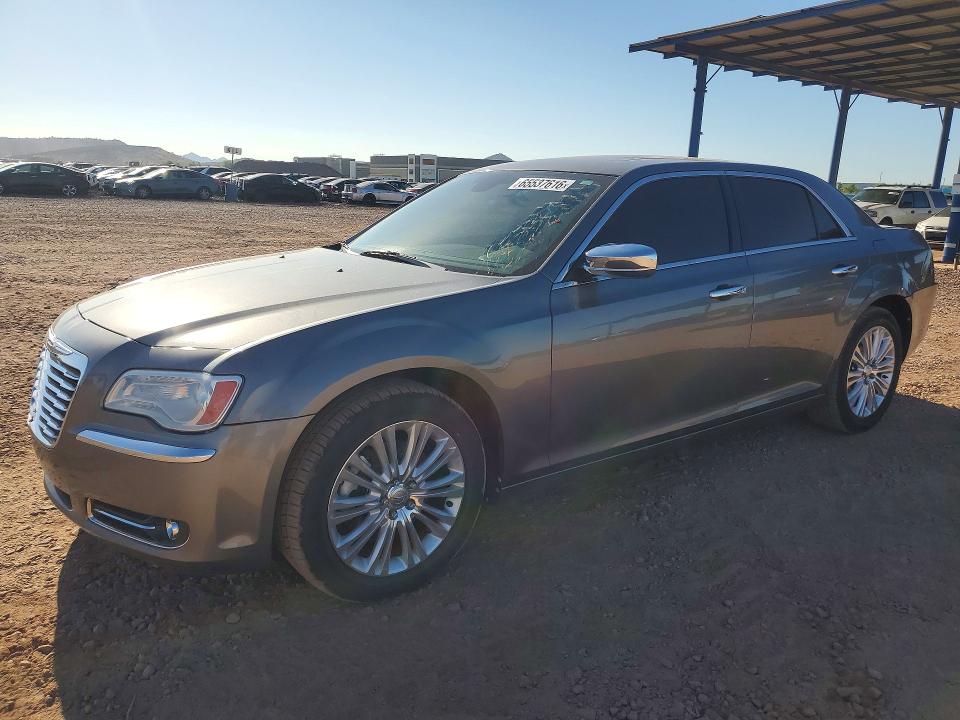 65537616 :رقم المزاد ، 2C3CK6CT3BH515464 vin ، 2011 Chrysler 300c مزاد بيع