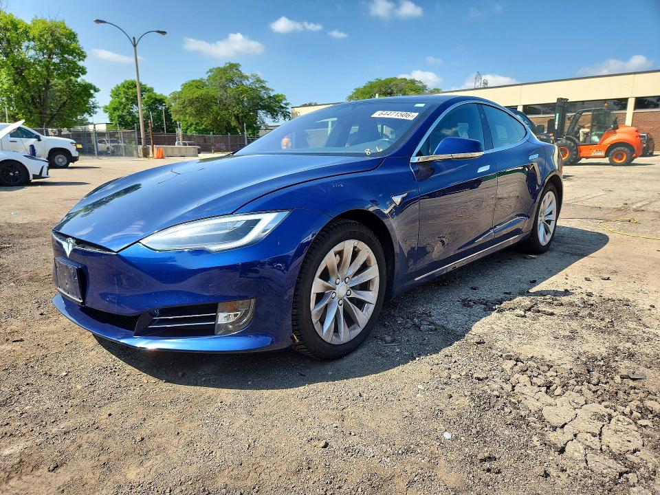 Продажа на аукционе авто 2017 Tesla Model S, vin: 5YJSA1E28HF216875, номер лота: 64471506