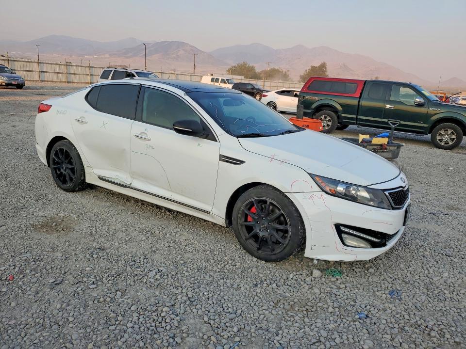 2013 Kia Optima მანქანა იყიდება აუქციონზე, vin: 5XXGR4A66DG206586, აუქციონის ნომერი: 64309236