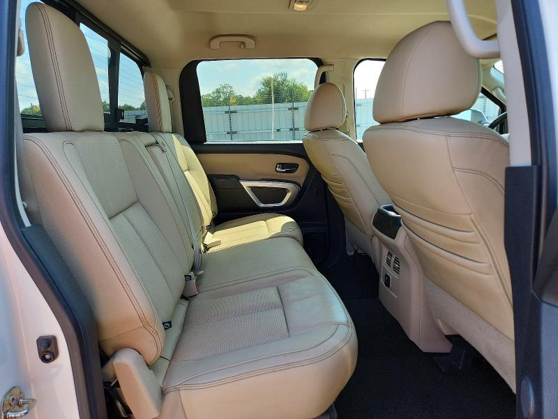 66242526 :رقم المزاد ، 1N6AA1E60JN534248 vin ، 2018 Nissan Titan مزاد بيع