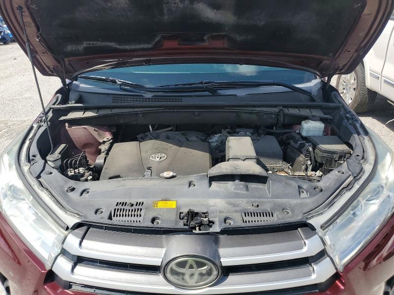 65175686 :رقم المزاد ، 5TDBZRFHXKS963990 vin ، 2019 Toyota Highlander مزاد بيع