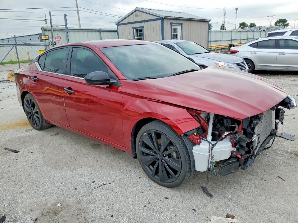 64208616 :رقم المزاد ، 1N4BL4CV7NN363345 vin ، 2022 Nissan Altima مزاد بيع