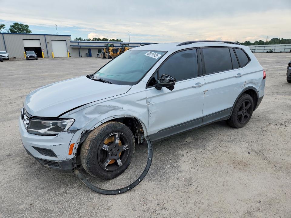 Продаж на аукціоні авто 2018 Volkswagen Tiguan, vin: 3VV0B7AX6JM105611, номер лоту: 63810936