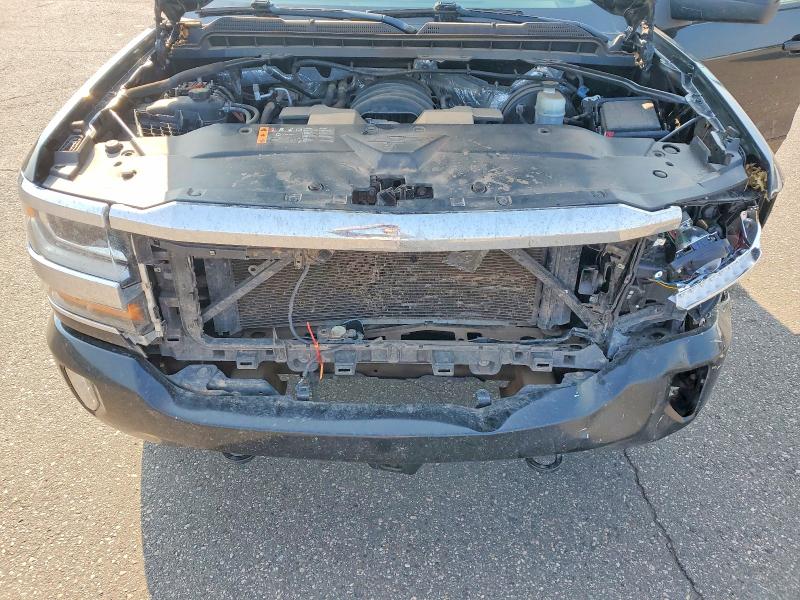 64275666 :رقم المزاد ، 2GCVKREC3J1108433 vin ، 2018 Chevrolet Silverado مزاد بيع