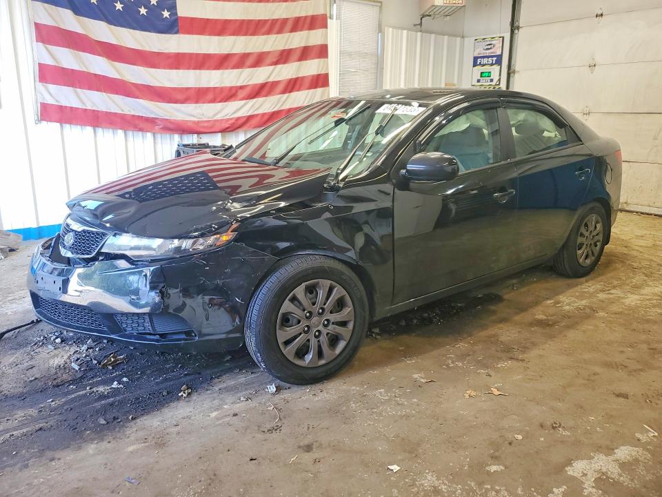 2013 Kia Forte მანქანა იყიდება აუქციონზე, vin: KNAFT4A27D5718868, აუქციონის ნომერი: 64647536