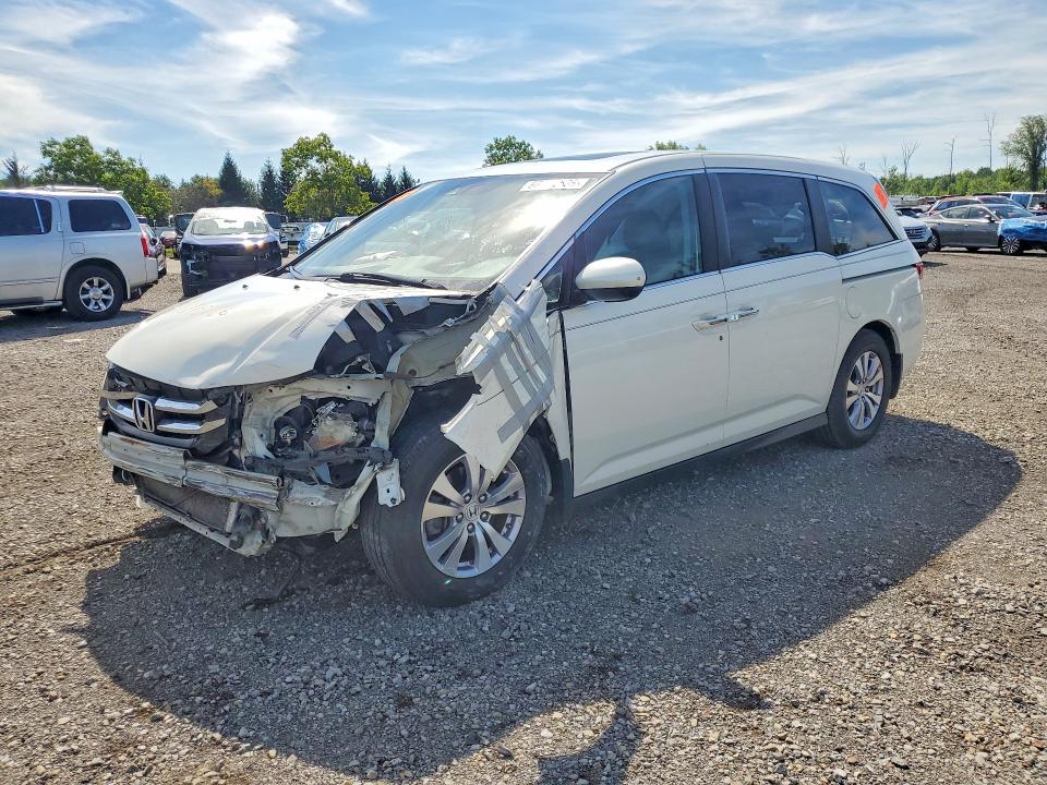 66072536 :رقم المزاد ، 5FNRL5H66FB111604 vin ، 2015 Honda Odyssey مزاد بيع