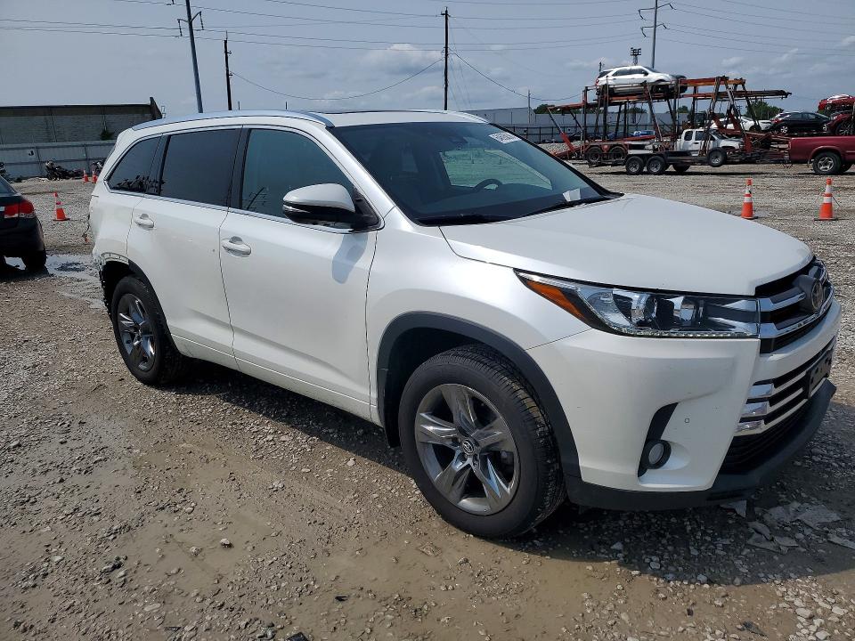 Продаж на аукціоні авто 2018 Toyota Highlander, vin: 5TDDZRFH5JS826513, номер лоту: 64695036