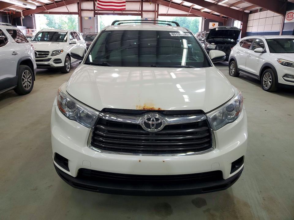 Продажа на аукционе авто 2015 Toyota Highlander, vin: 5TDBKRFHXFS211474, номер лота: 65136336