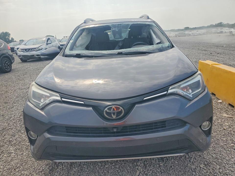 2017 Toyota Rav4 მანქანა იყიდება აუქციონზე, vin: 2T3DFREV8HW583482, აუქციონის ნომერი: 63866836