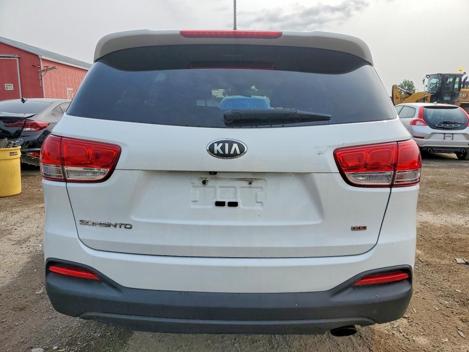 64375586 :رقم المزاد ، 5XYPG4A3XJG380714 vin ، 2018 Kia Sorento مزاد بيع