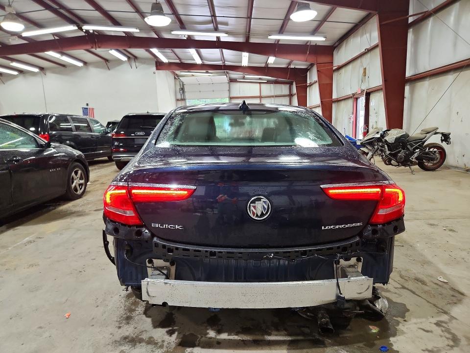 63012856 :رقم المزاد ، 1G4ZP5SS1HU137155 vin ، 2017 Buick Lacrosse مزاد بيع