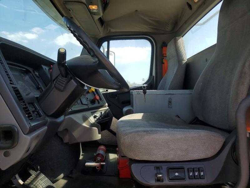 Продаж на аукціоні авто 2018 Freightliner M2, vin: 1FUBC4FK2JHJK2323, номер лоту: 65038866