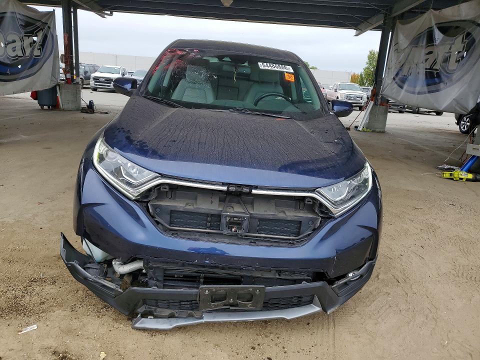 64486886 :رقم المزاد ، 7FARW1H80JE028572 vin ، 2018 Honda Cr-v مزاد بيع