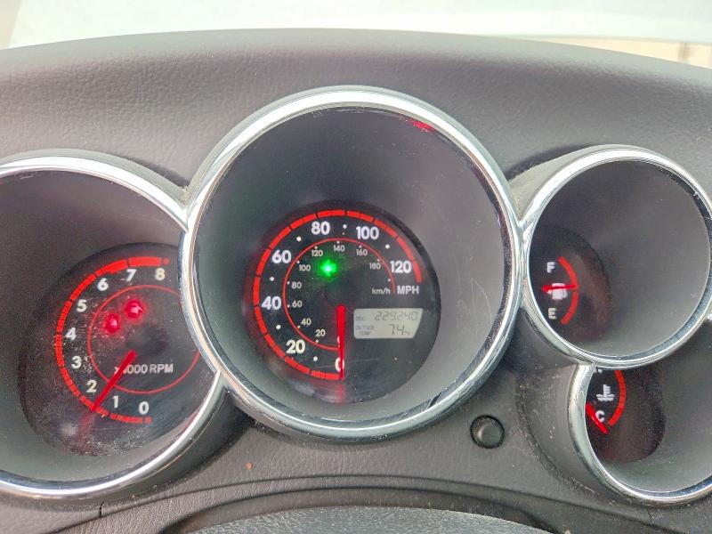 Продажа на аукционе авто 2005 Toyota Matrix, vin: 2T1KR32E35C351944, номер лота: 61646766