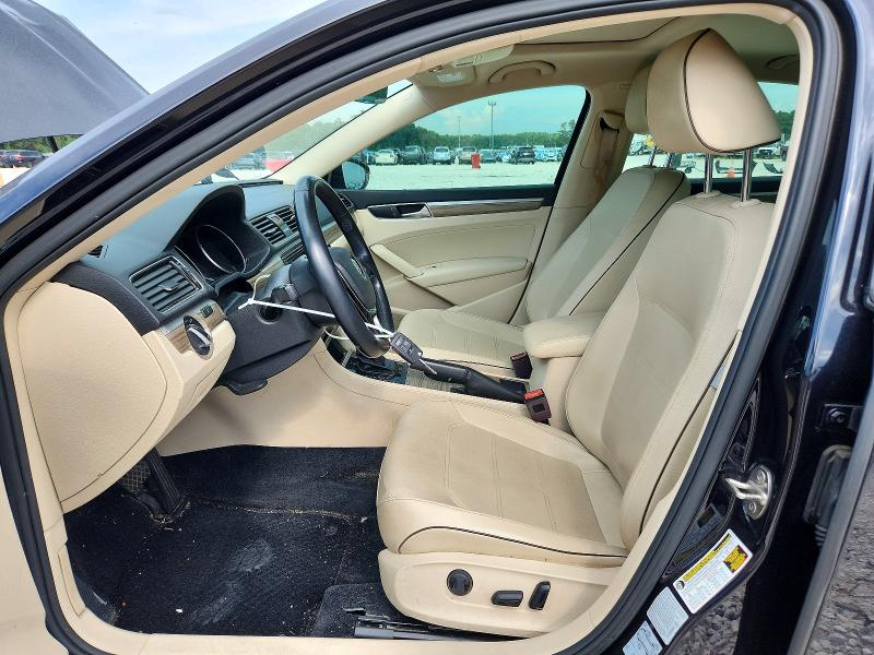 67268406 :رقم المزاد ، 1VWBA7A34JC009434 vin ، 2018 Volkswagen Passat مزاد بيع