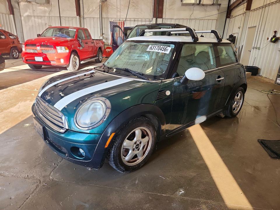 Продаж на аукціоні авто 2008 Mini Cooper, vin: WMWMF33588TU68705, номер лоту: 63170456