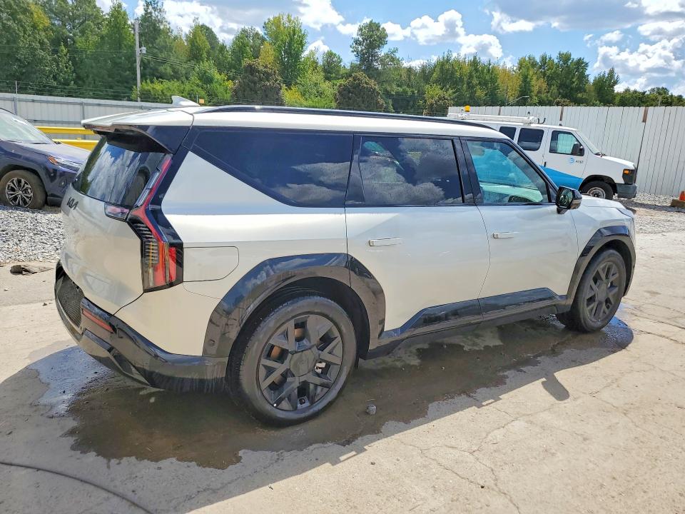 67251266 :رقم المزاد ، 5XYADFS50TG010367 vin ، 2026 Kia Ev9 مزاد بيع
