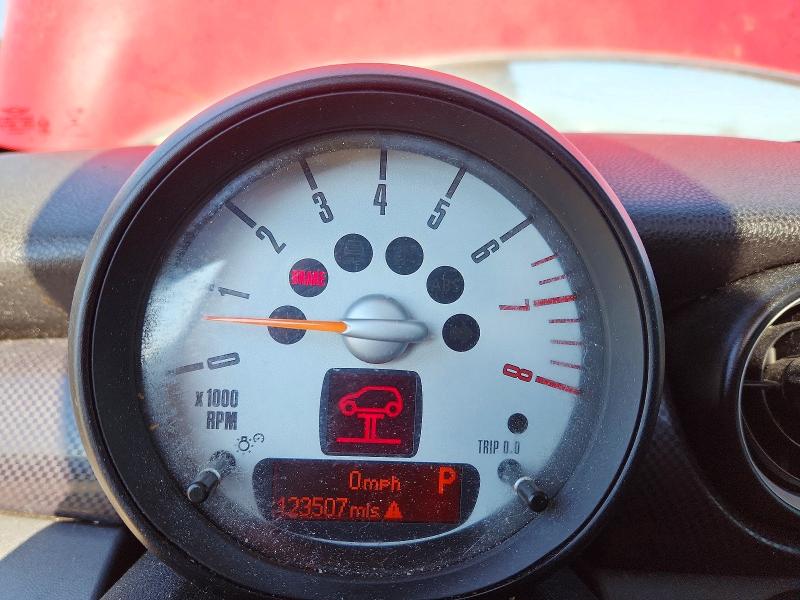 63381786 :رقم المزاد ، WMWSV3C56BTY10900 vin ، 2011 Mini Cooper مزاد بيع