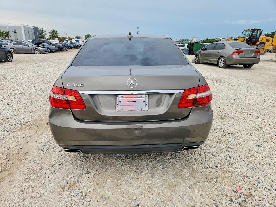 2011 Mercedes-benz E მანქანა იყიდება აუქციონზე, vin: WDDHF5GB5BA410785, აუქციონის ნომერი: 64054546