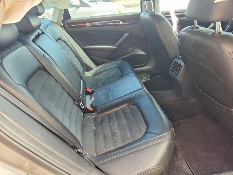 66334516 :رقم المزاد ، 1VWCN7A31EC063773 vin ، 2014 Volkswagen Passat مزاد بيع