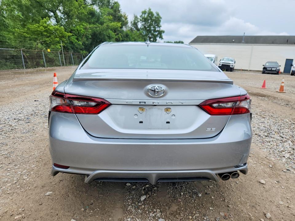 2021 Toyota Camry მანქანა იყიდება აუქციონზე, vin: 4T1G11AK4MU600693, აუქციონის ნომერი: 64368596