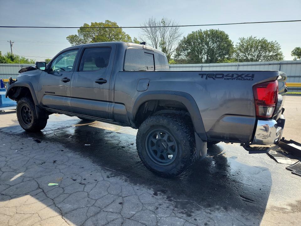 64772896 :رقم المزاد ، 3TMDZ5BN5JM049710 vin ، 2018 Toyota Tacoma مزاد بيع