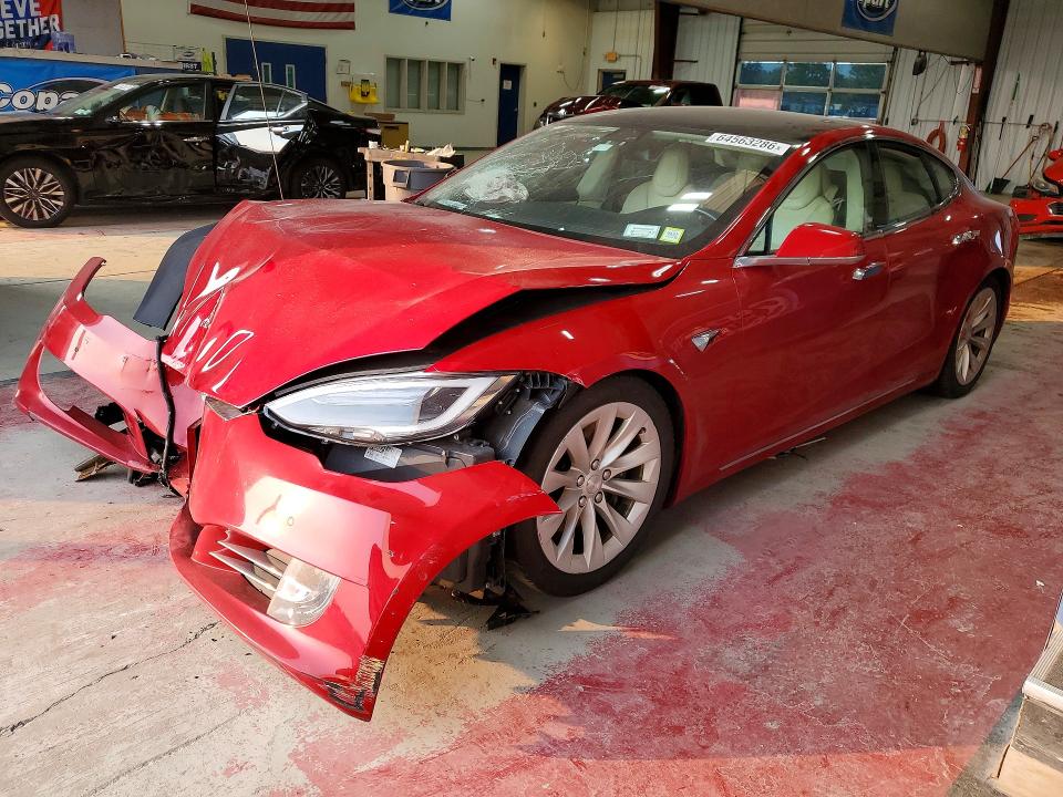 Продажа на аукционе авто 2017 Tesla Model S, vin: 5YJSA1E26HF230421, номер лота: 64563286