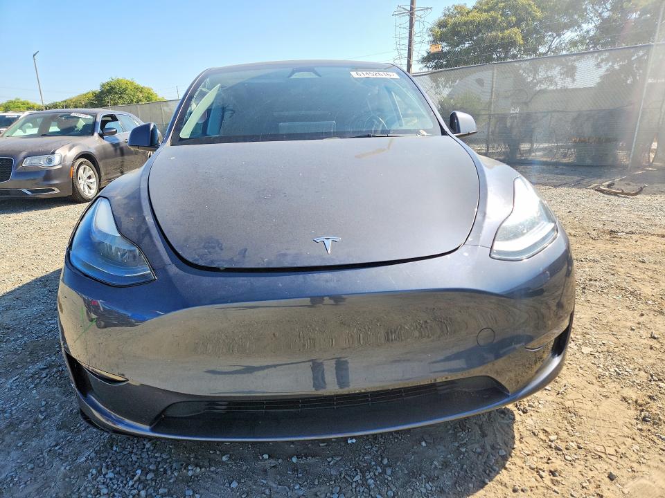 61452616 :رقم المزاد ، 7SAYGDEFXPF921126 vin ، 2023 Tesla Model Y مزاد بيع