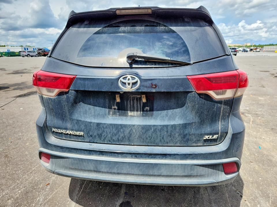 Продажа на аукционе авто 2019 Toyota Highlander, vin: 5TDKZRFH5KS555168, номер лота: 66625036