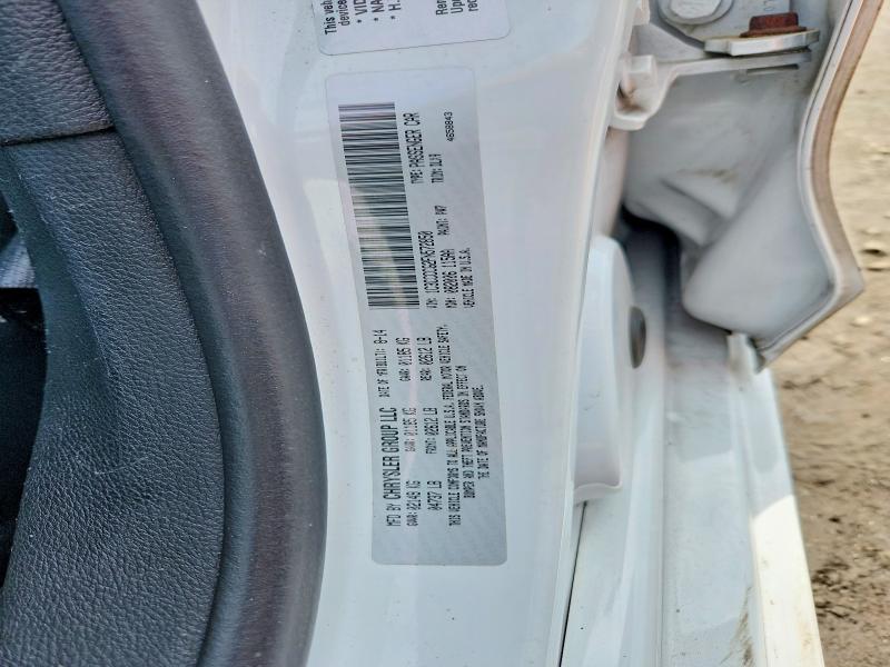 Auction sale of the 2015 Chrysler 200, vin: 1C3CCCCG2FN572850, lot number: 66920376