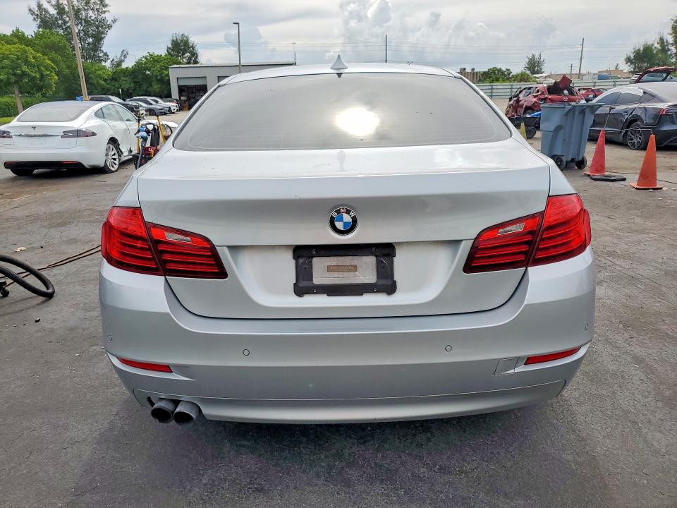 64104496 :رقم المزاد ، WBA5A5C58GD529574 vin ، 2016 Bmw 528 مزاد بيع