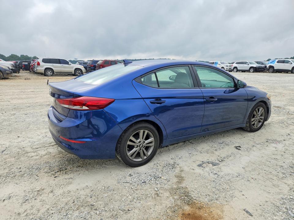 2017 Hyundai Elantra მანქანა იყიდება აუქციონზე, vin: 5NPD84LF6HH100992, აუქციონის ნომერი: 63605416