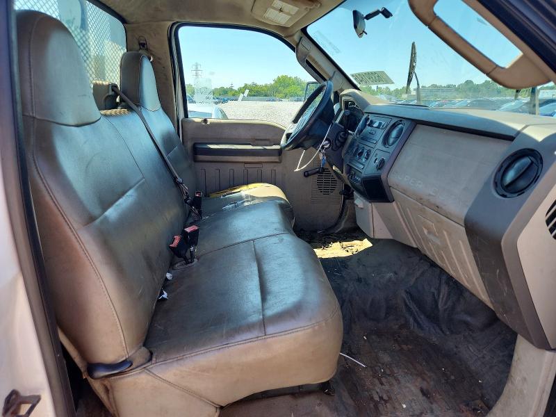 63391846 :رقم المزاد ، 1FDAF56R08EA05912 vin ، 2008 Ford F550 مزاد بيع