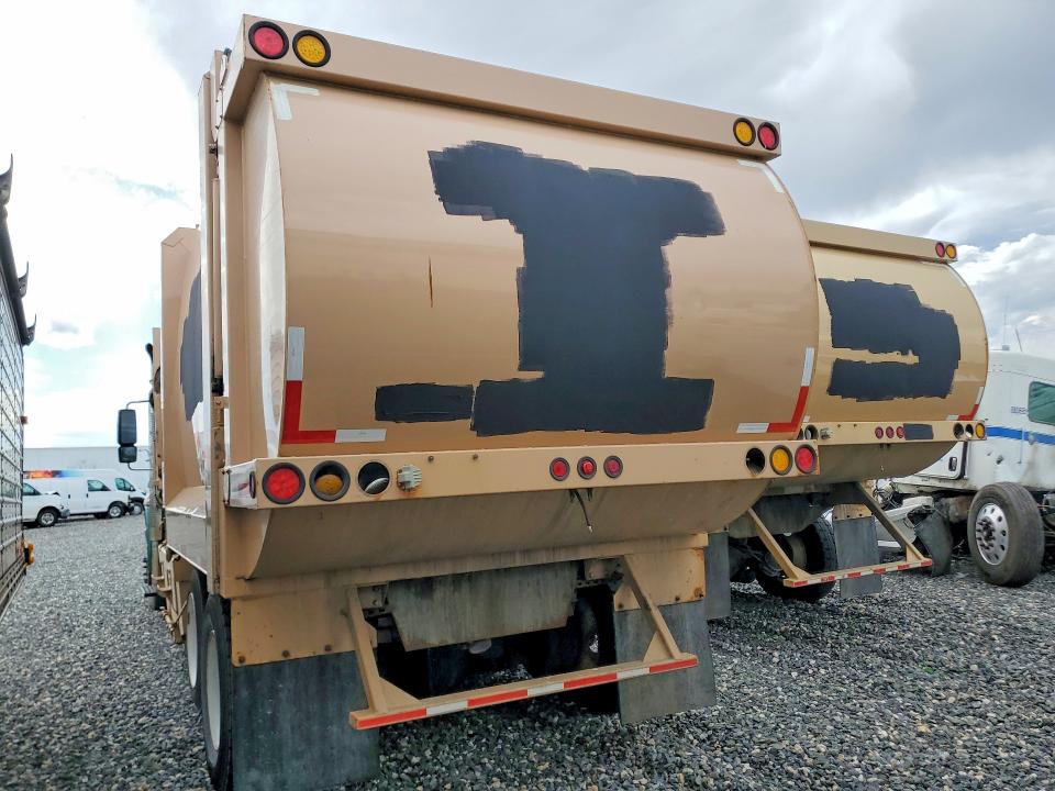 65701236 :رقم المزاد ، 1HTMKAAN8BH329872 vin ، 2011 International 4400 مزاد بيع