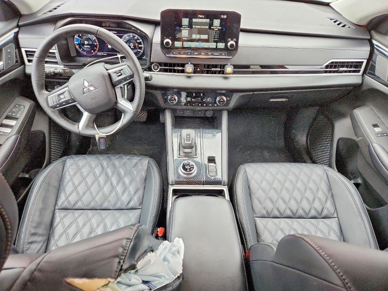2024 Mitsubishi Outlander მანქანა იყიდება აუქციონზე, vin: JA4J4WA89RZ010044, აუქციონის ნომერი: 64713486