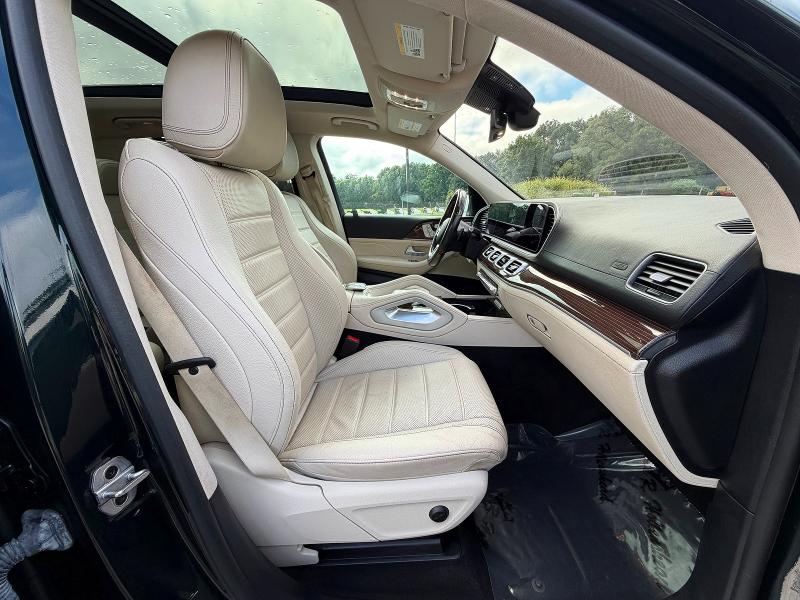 66640846 :رقم المزاد ، 4JGFF5KE9NA714396 vin ، 2022 Mercedes-benz Gls مزاد بيع