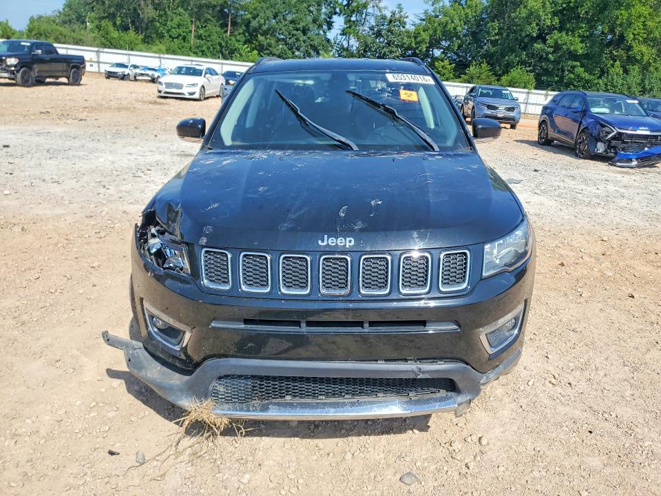 65314016 :رقم المزاد ، 3C4NJDCB9JT231555 vin ، 2018 Jeep Compass مزاد بيع