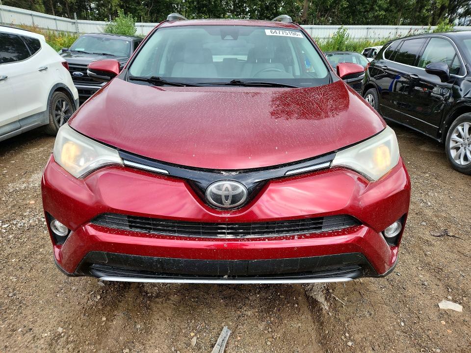 64775196 :رقم المزاد ، 2T3RFREV2JW740743 vin ، 2018 Toyota Rav4 مزاد بيع