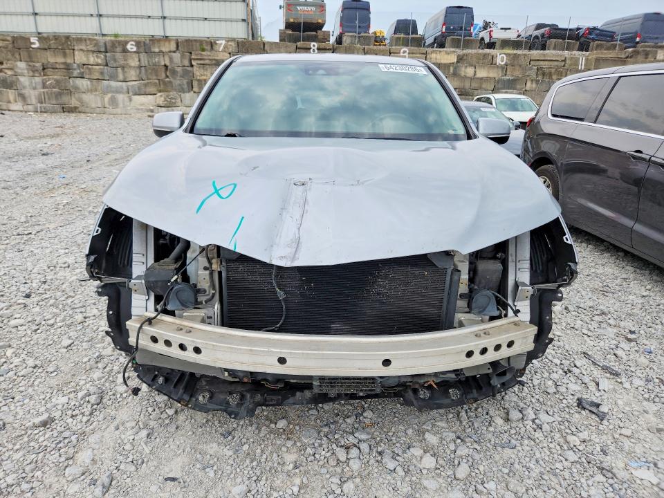 64230286 :رقم المزاد ، 5J8YD4H55HL001574 vin ، 2017 Acura Mdx مزاد بيع