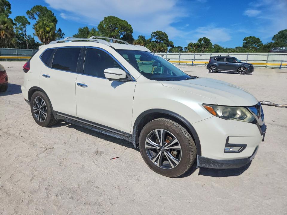 Продаж на аукціоні авто 2018 Nissan Rogue, vin: 5N1AT2MT0JC798488, номер лоту: 64456756