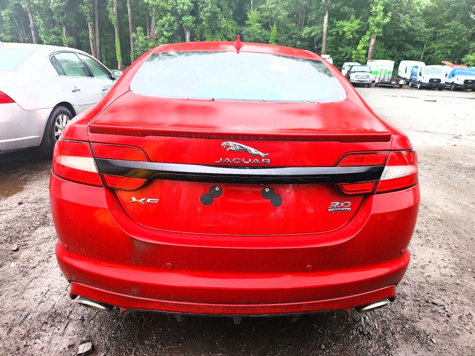 Продажа на аукционе авто 2015 Jaguar Xf, vin: SAJWJ0FF1F8U54157, номер лота: 65153326