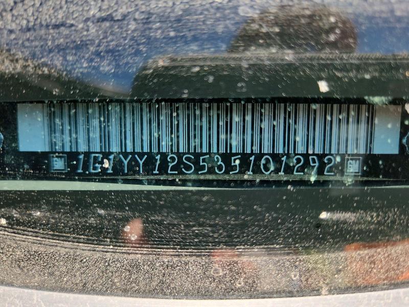 58331846 :رقم المزاد ، 1G1YY12S535101292 vin ، 2003 Chevrolet Corvette مزاد بيع