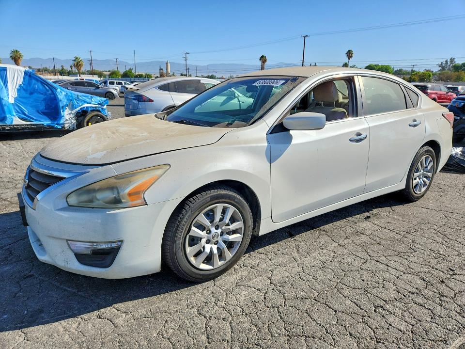 Auction sale of the 2014 Nissan Altima, vin: 1N4AL3AP1EC425540, lot number: 63600906